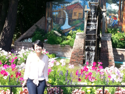 women and flowers